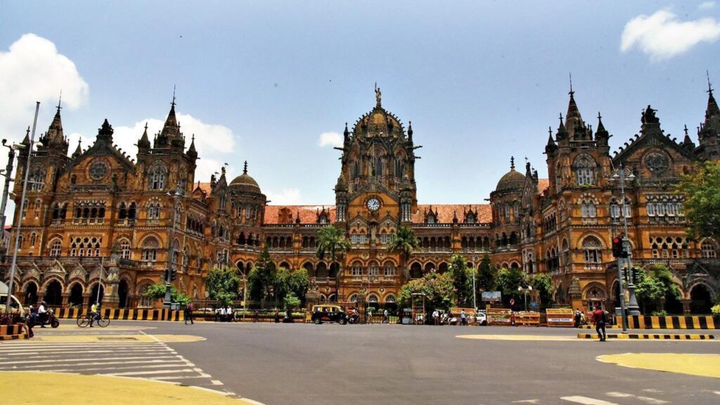 TRAVEL PLACES TO VISIT IN MUMBAI WITH FAMILY sv1